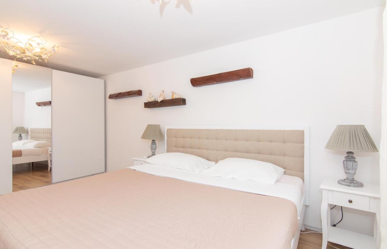 Apartments Elleon Piran By Locap Group Exterior photo